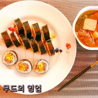 宅家的韩式晚餐：紫菜包饭+豆腐汤...