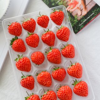 whole foods最贵最好吃的草莓打...