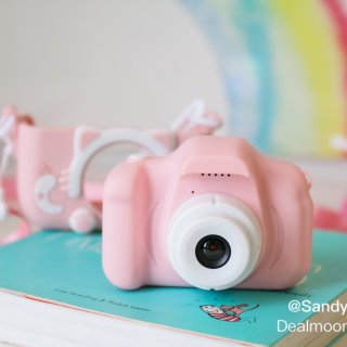 粉色控小小摄影师的照相机...