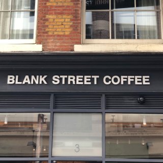 伦敦｜纽约新品牌空降伦敦，开业第一天咖啡...