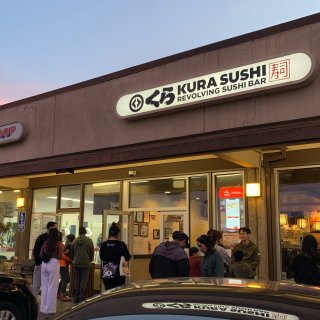 永远都要排队的Kura旋转寿司🍣...