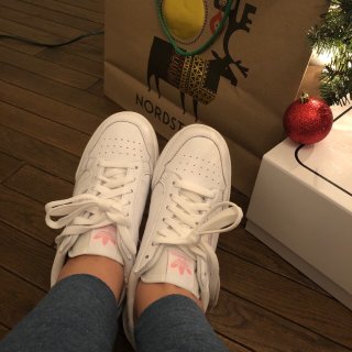 这么划算的adidas小白鞋舍不得退...