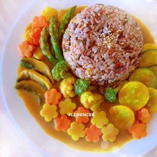 咖喱时蔬糙米饭，美味又健康，比肉肉更好吃...
