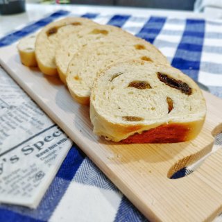 葡萄乾木材麵包🍞自己找回的童年回憶...