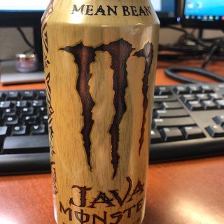 Day 9 Monster 罐装咖啡...