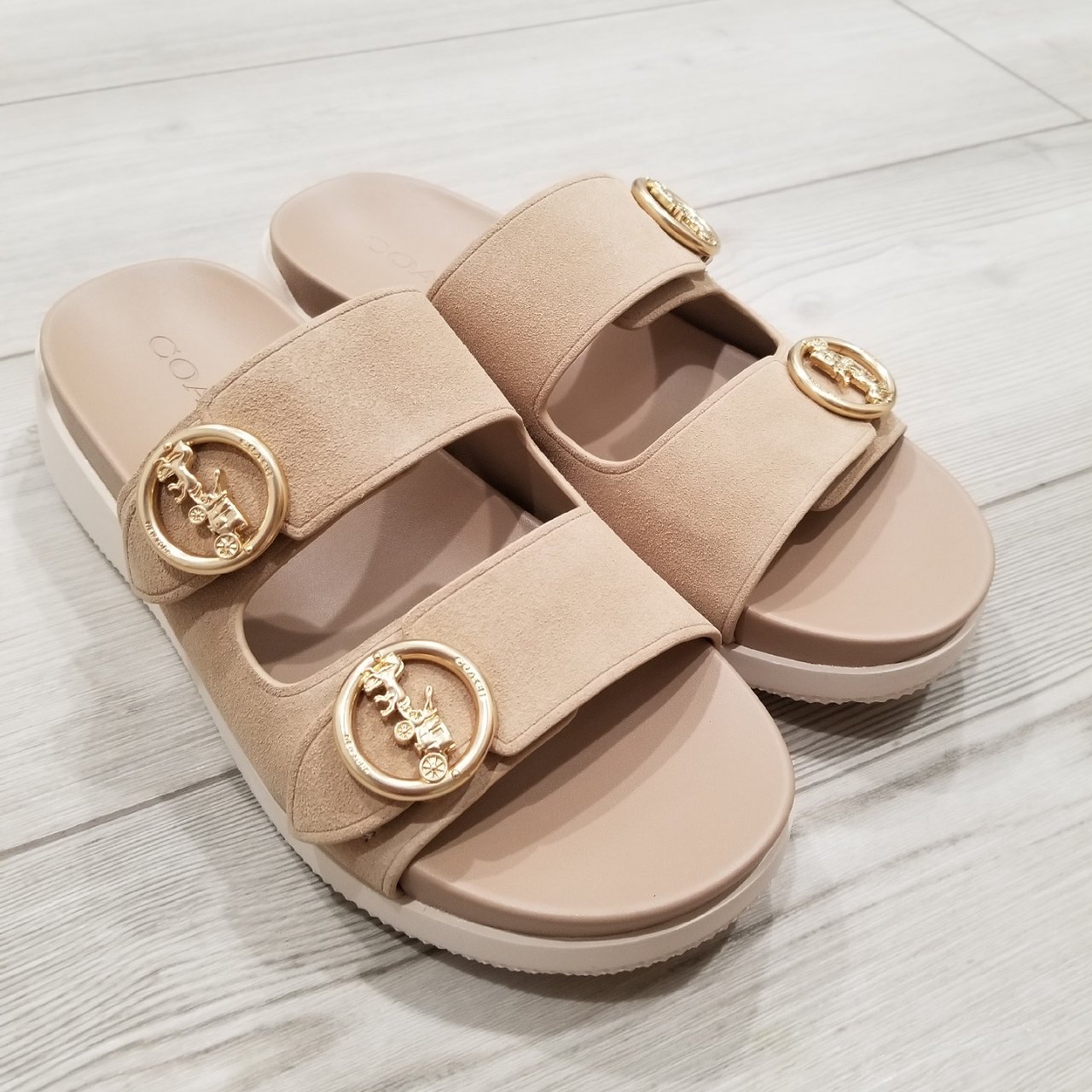 Coach 蔻驰
