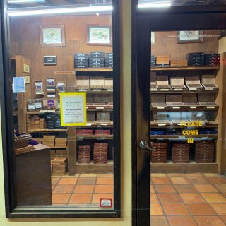 新奥尔良探店——手工雪茄店买手信...