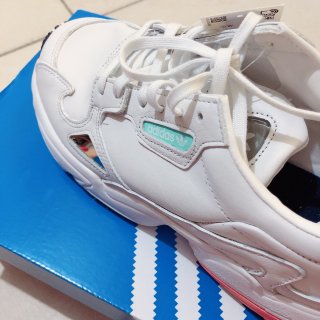Adidas老爹鞋
