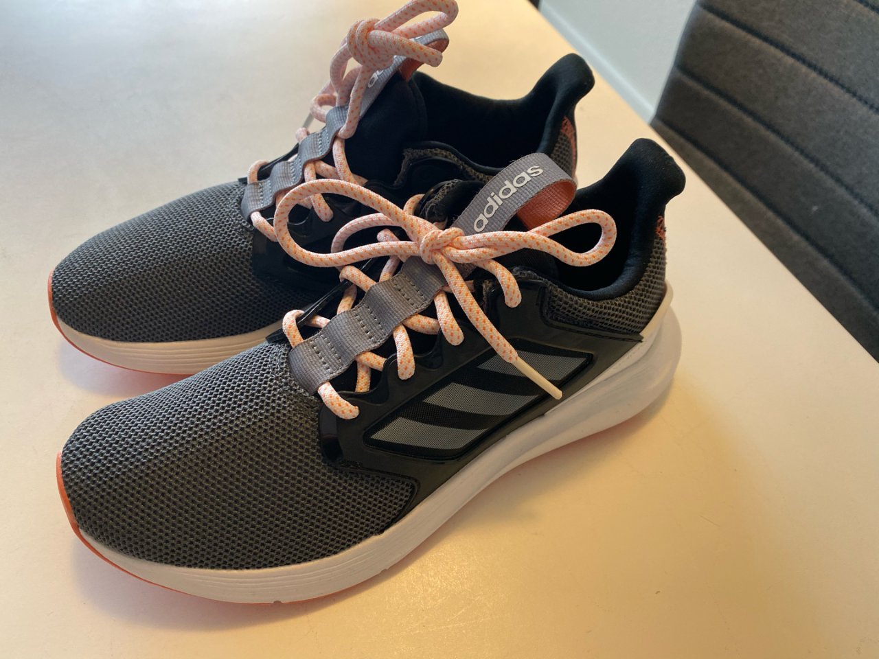 adidas 阿迪达斯