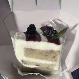 晒周末—巴黎贝甜蓝莓蛋糕。...