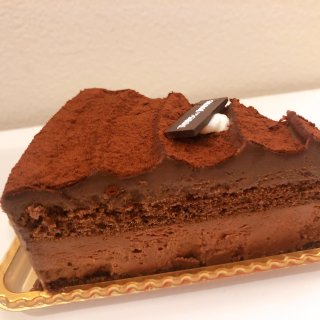 生活有点甜｜多乐之日巧克力慕斯蛋糕🍰...