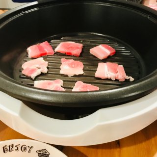 周末夜晚自己家温暖的韩国🇰🇷烤肉...