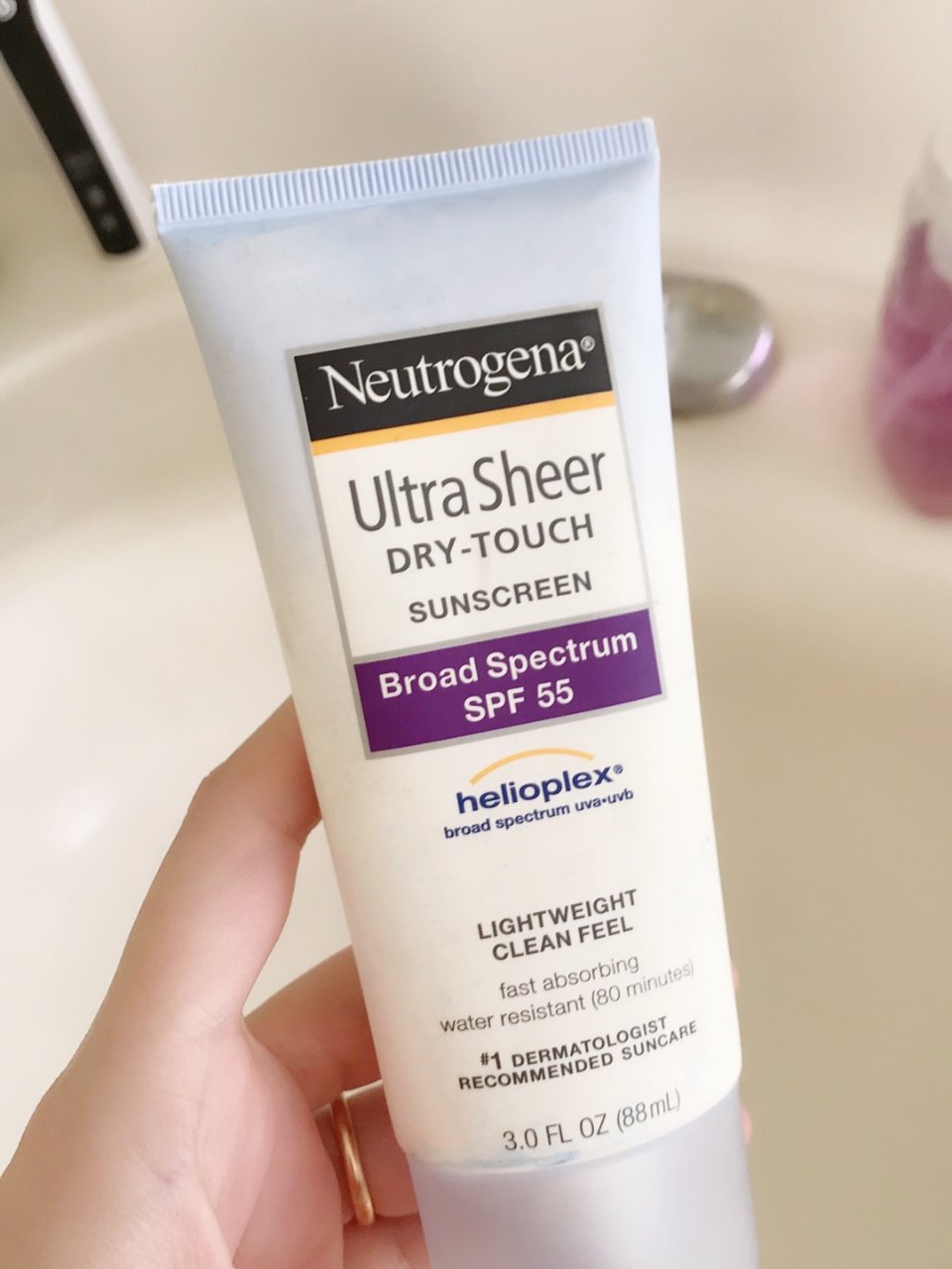 Neutrogena 露得清,防晒霜
