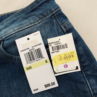 Michael Kors牛仔短裤$14....
