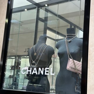 Chanel 24s上新 店里都有啥包包...