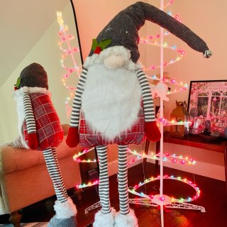 Costco圣诞长腿精灵原来是一对...