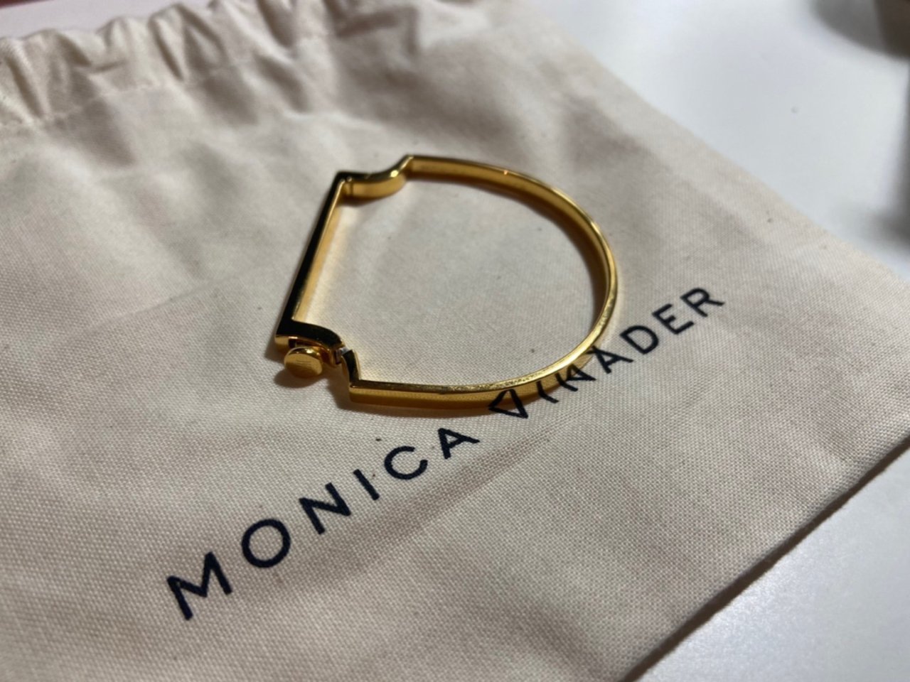 Monica Vinader,小金环手环