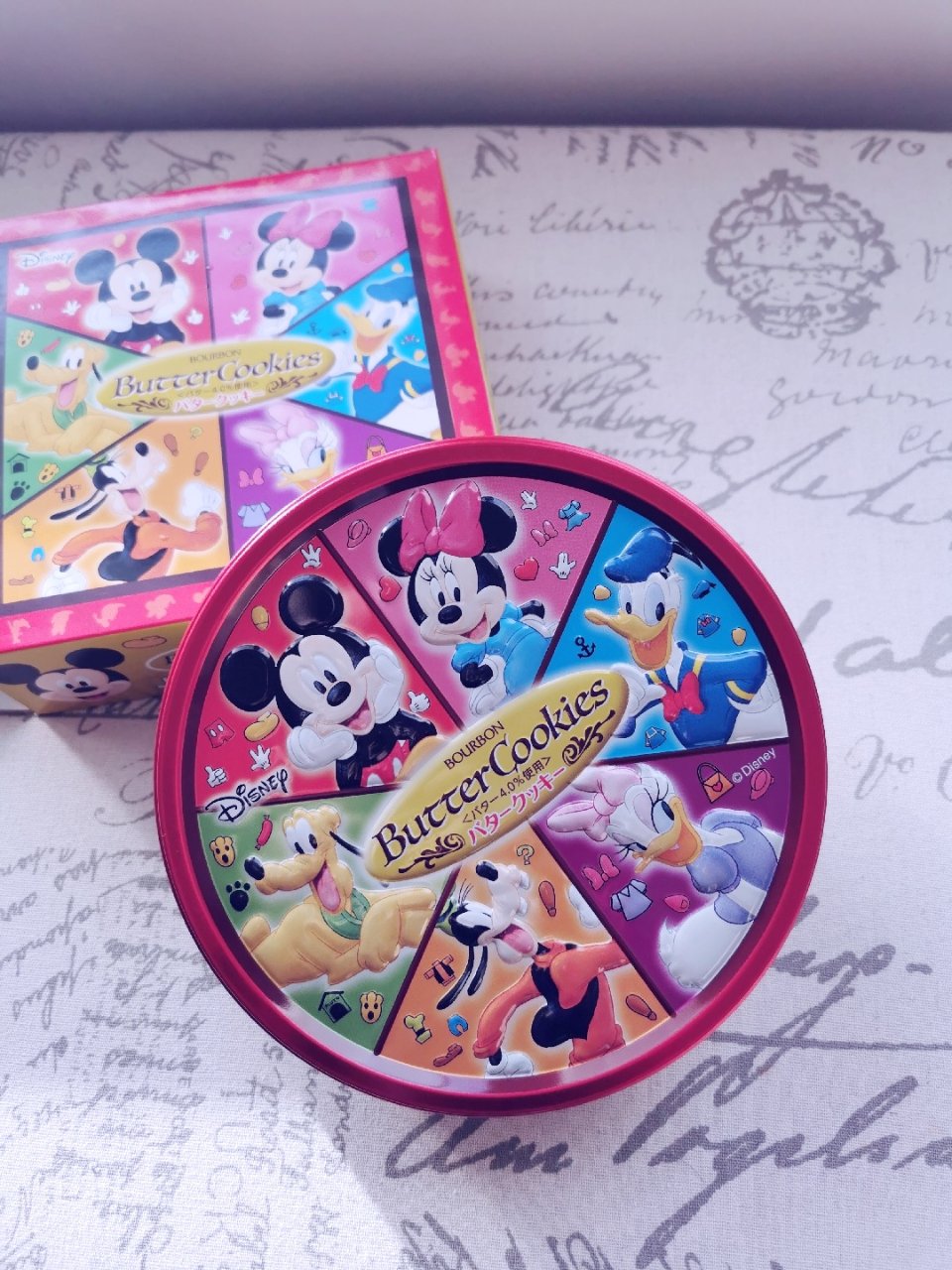 日本直邮的迪士尼限定曲奇礼盒...