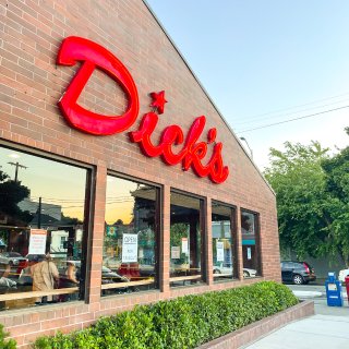 高于预期的西雅图特产⁉Dick‘s汉堡❗...