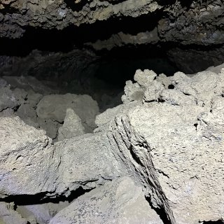 熔岩床国家纪念碑｜刺激又有趣的三通洞穴...