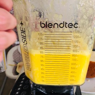 blendtec 破壁机做橙汁...