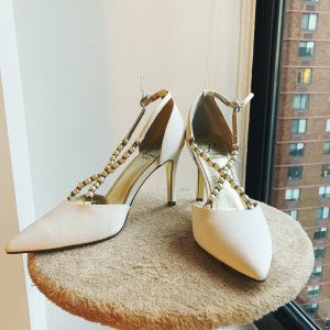 平价版RC婚鞋：小众优雅的Adrianna Pappel
