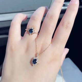 蓝宝石项链和戒指...