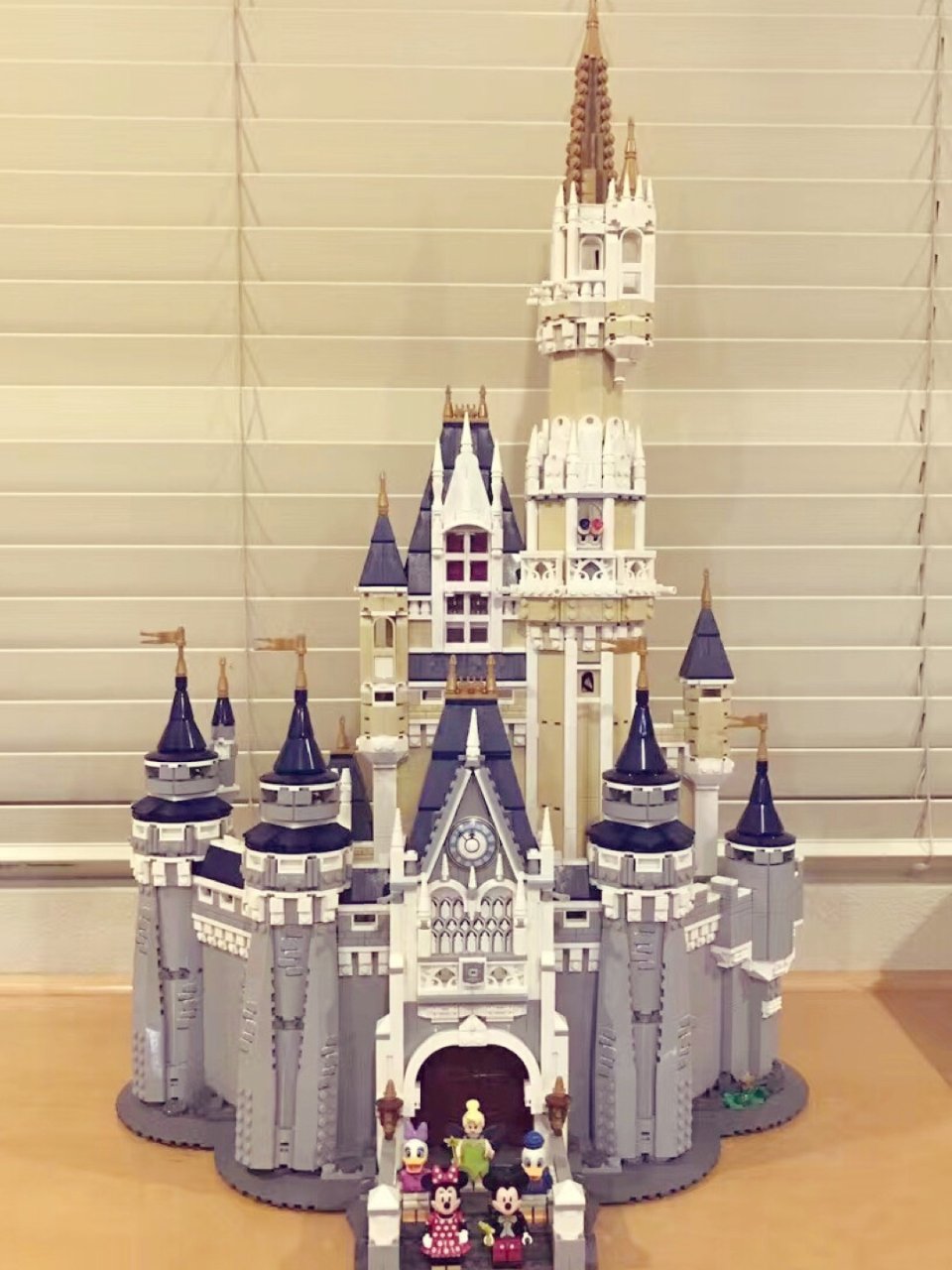 LEGO的迪士尼城堡🏰...