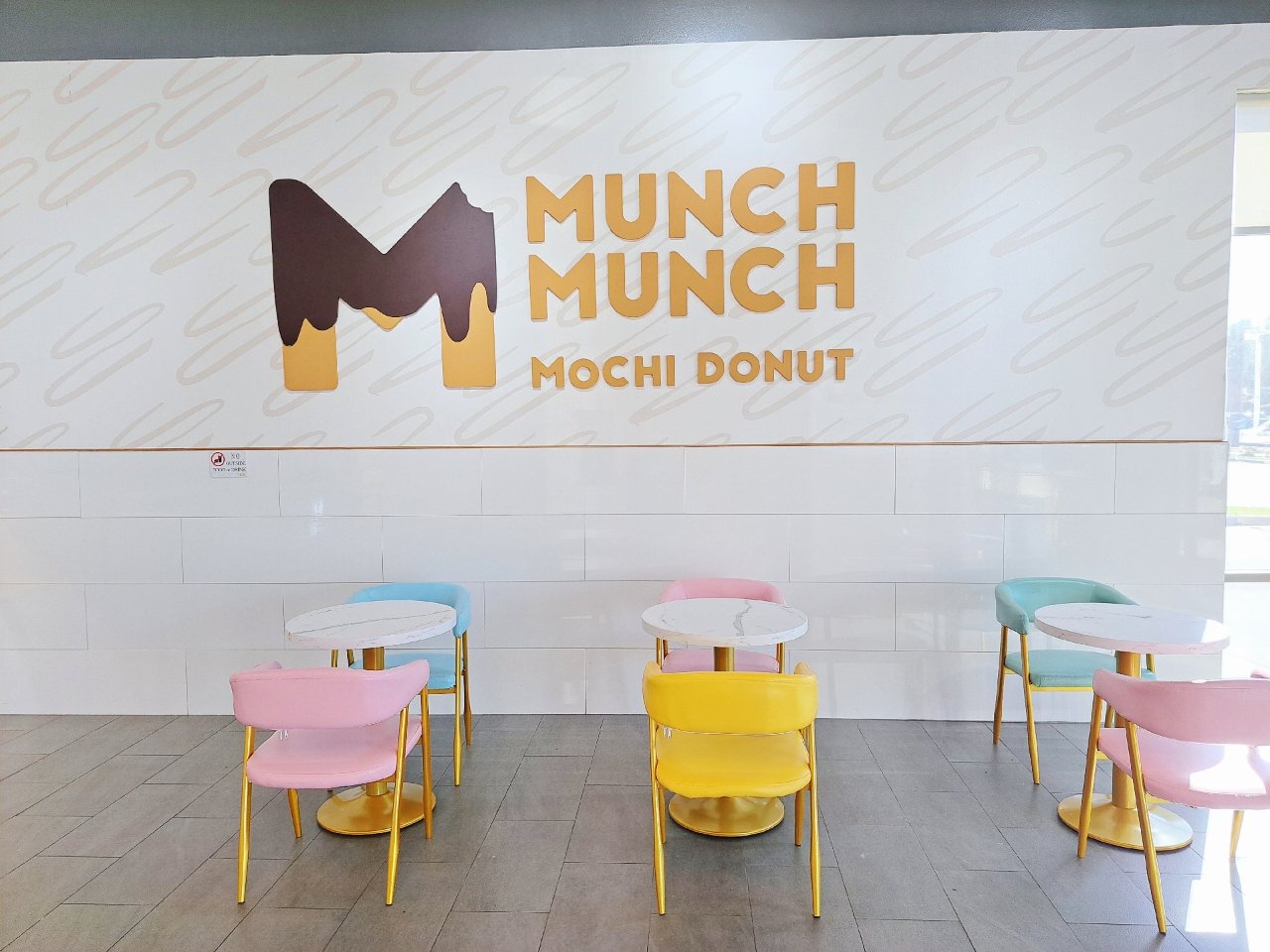 Munch Munch Mochi Do...