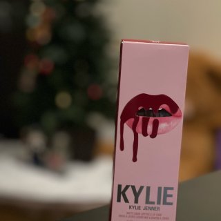 Kylie cosmetics｜美妆界名...