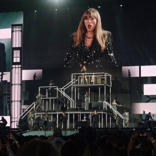 Taylor Swift德州首场演唱会！...