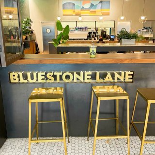 探店｜Bluestone Lane咖啡店...