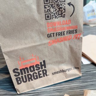 Smash burger买一送一...