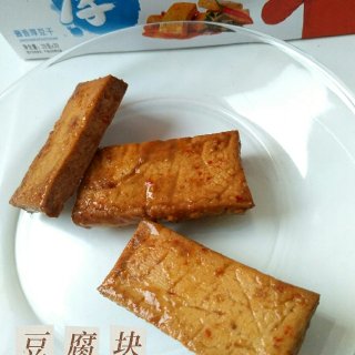 邓伦代言劲仔/超喜欢的厚豆干...