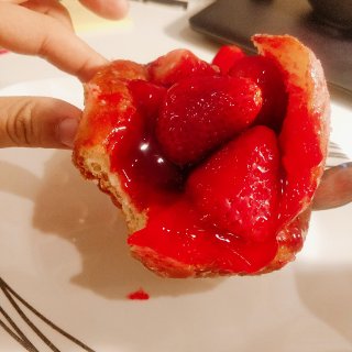  Donut Man|🍓季的草莓甜甜圈...