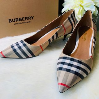 Burberry- 經典格紋高跟鞋...