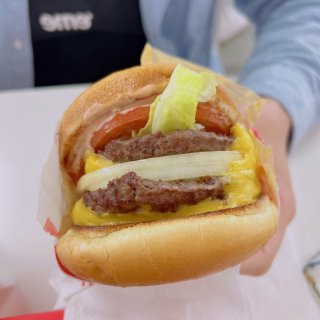 IN-N-Out｜汉堡🍔快餐店...