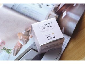 彩妆品分享—Dior Dreamskin气垫粉底