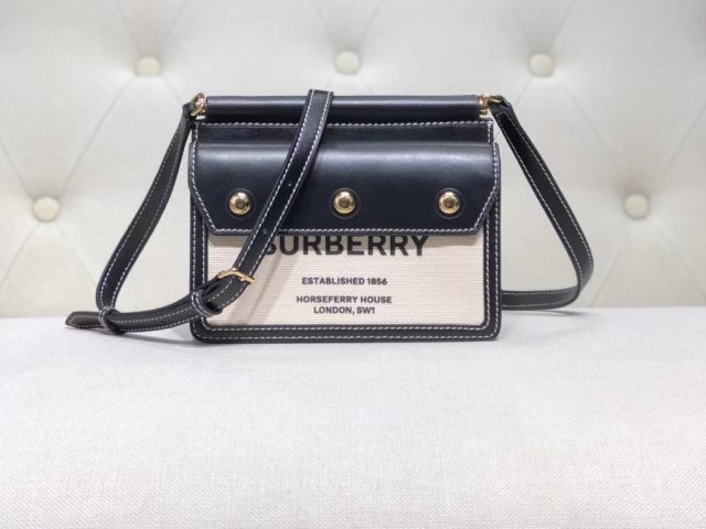 Burberry帆布包