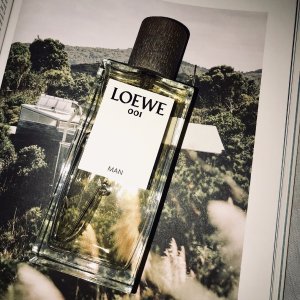 Loewe 001 古龙水：事后清晨