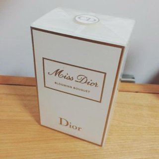 少女心爆棚-Miss Dior香水...