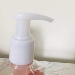 露得清冼面奶