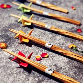 超美的千纸鹤筷子架...