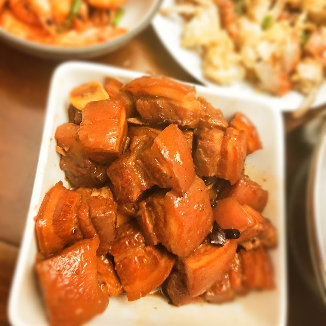 铸铁珐琅锅做的红烧肉...