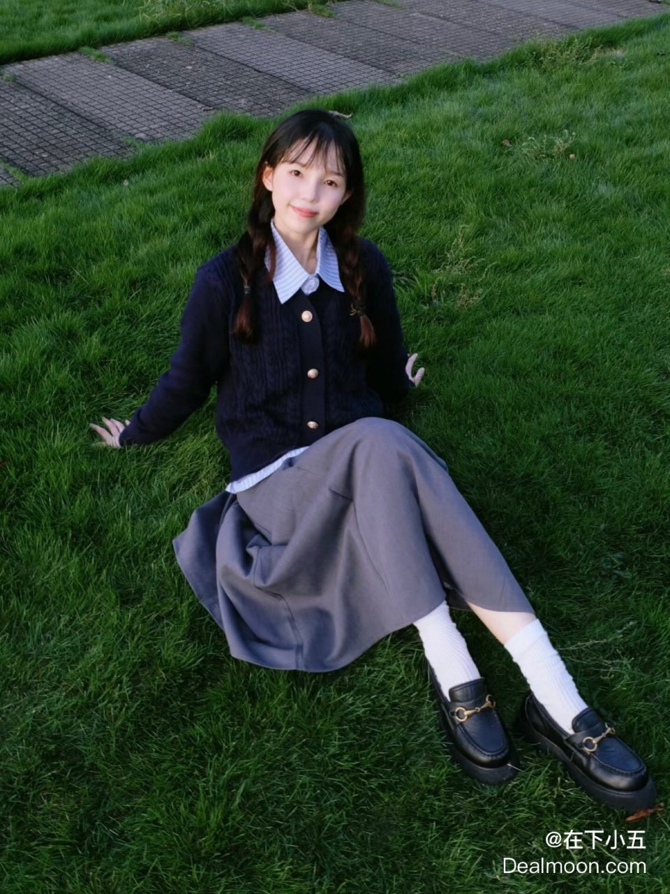 放学一起走，今天是秋天学院风的韩高学姐...