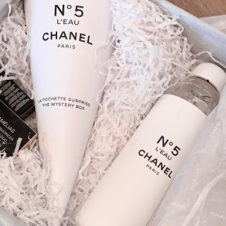 N°5 L’EAU Bottle – Factory 5 Collection. Limited Edition.<br> | CHANEL