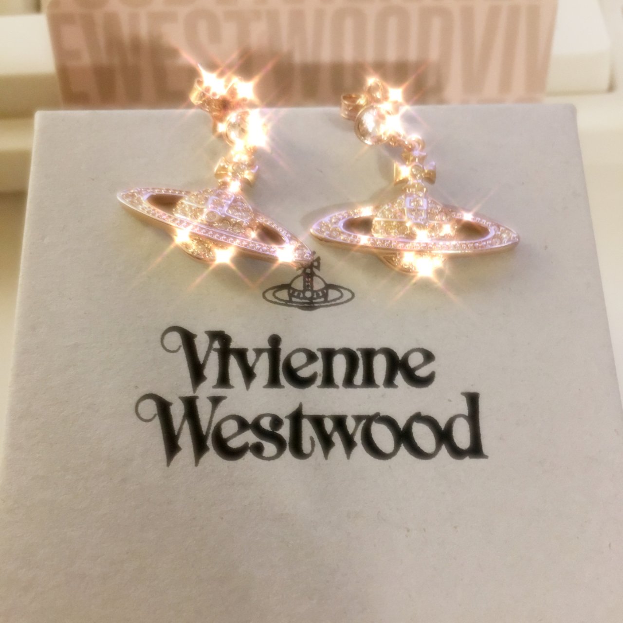 Vivienne Westwood 薇薇安·威斯特伍德