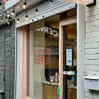🇨🇦多伦多｜卖🍠紫薯拿铁的华夫饼店...