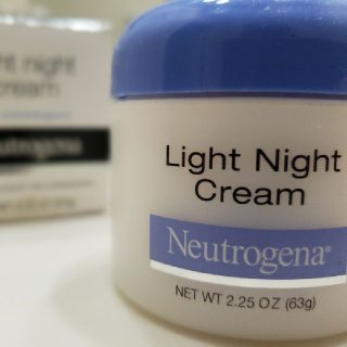 Neutrogena 露得清