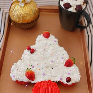 杯子蛋糕新年树·想要开启甜甜的一年...